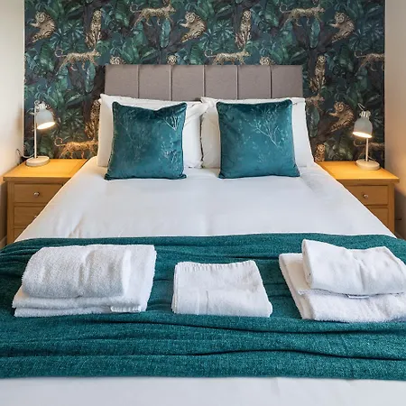 Shetland House By Cliftonvalley Bristol